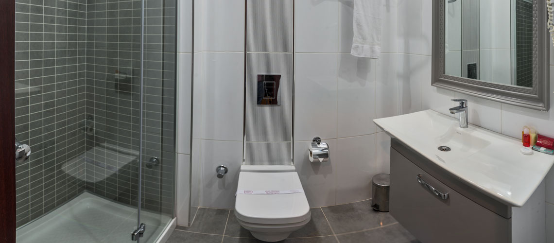 Aranżacja małej łazienki w bloku - praktyczne wskazówki od Multimel Nieruchomości